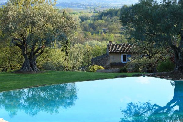 Pool in Provence